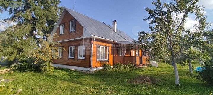 Коттедж 180,7 м² на участке 15 сот.