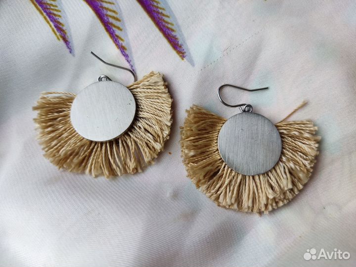 Орифлейм Бохо Серьги - кисть и набор браслетов