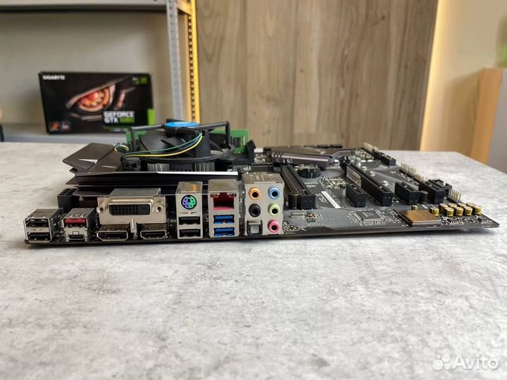 Материнская плата asus ROG strix B250F gaming