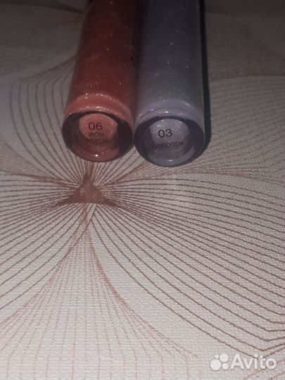 Блеск для губ influence