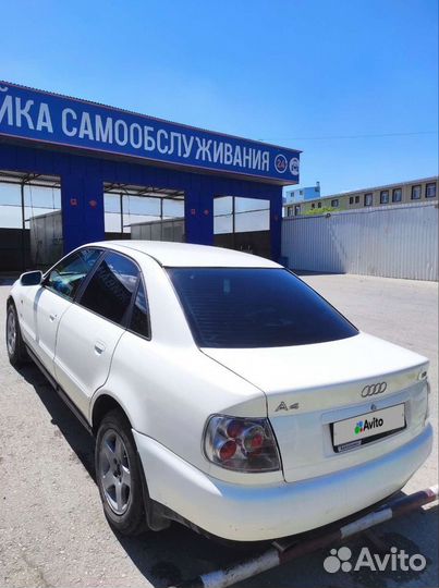 Audi A4 1.8 AT, 1997, 350 000 км