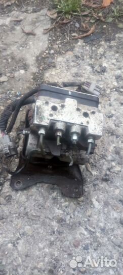 Блок абс toyota corolla ае100,е110