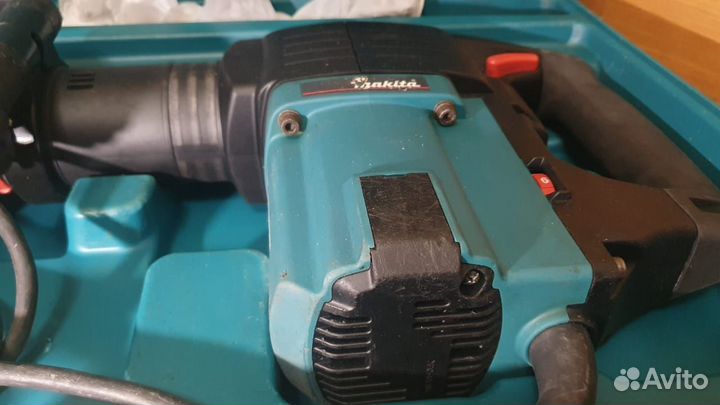 Makita HM1202C отбойный молоток. Япония