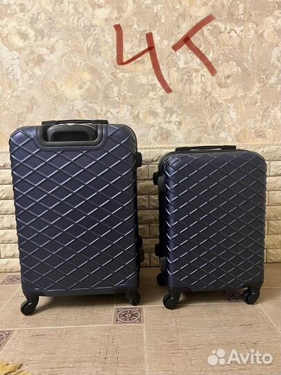 Чемодан на колесах