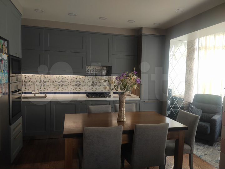 3-к. квартира, 80,4 м², 9/10 эт.