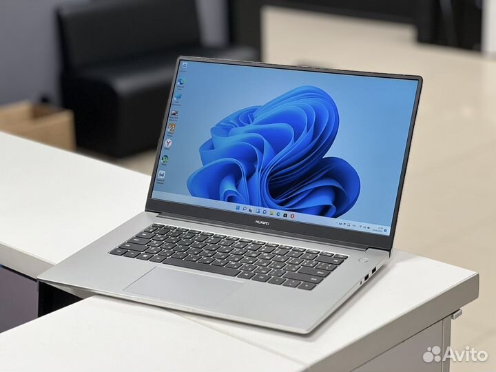 Ноутбук для учебы Huawei Matebook D15