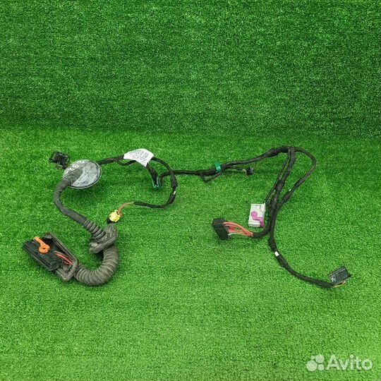 Проводка двери передней правой Volkswagen Jetta 6