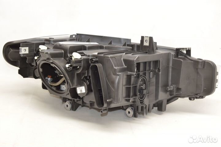 Фара передняя левая BMW 3 F30, F80, F31, актив