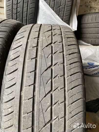 Continental CrossContact UHP 235/55 R20 102W