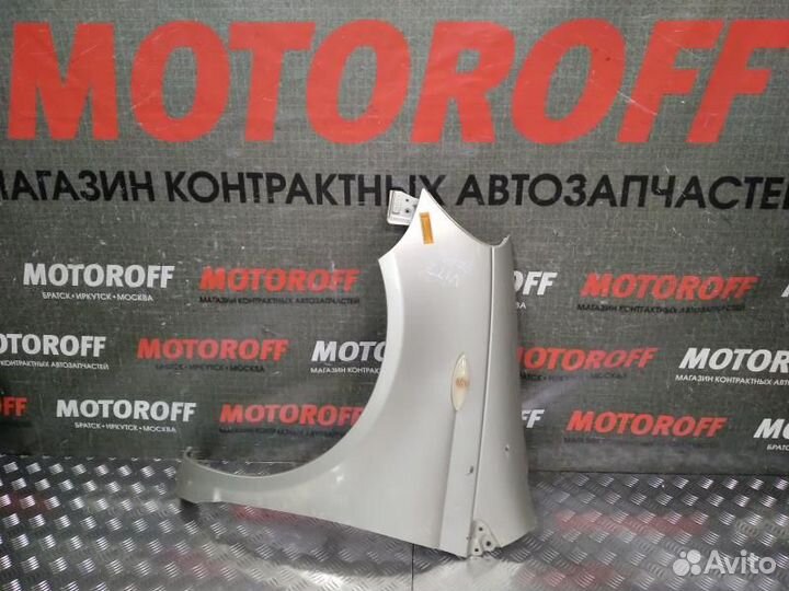 Крыло левое Тойота Витц NCP10/SCP10 светлое А042