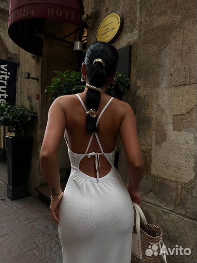 Платье по фигуре макси