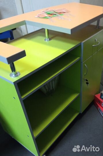 Стол ресепшн бу