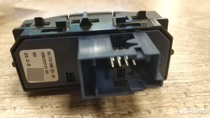 Блок кнопок Peugeot-Citroen