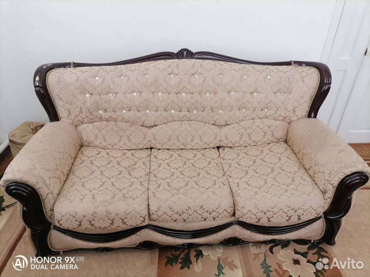 Диван и 2 кресла