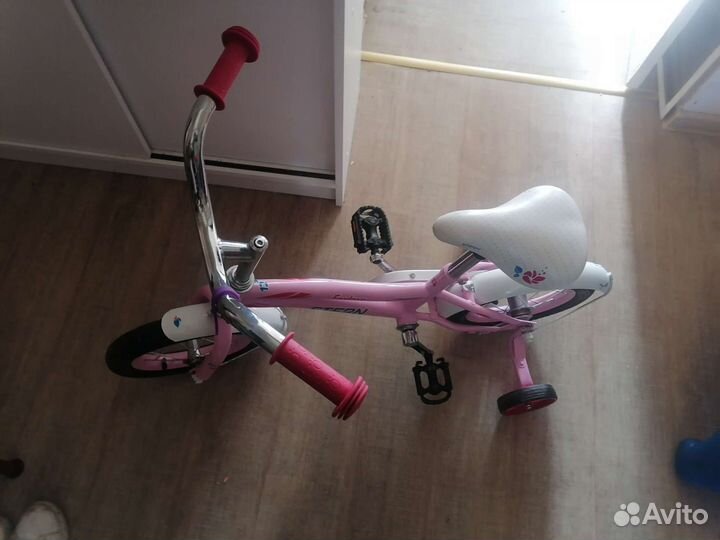 Велосипед детский четырехколесный