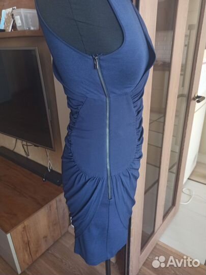 Платье мини с драпировками 44