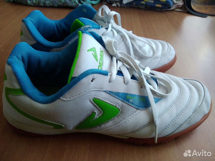 Футбольные бутсы 41 размер