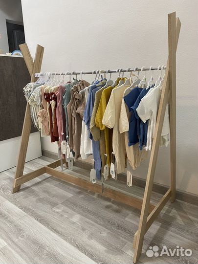 Вешалка напольная