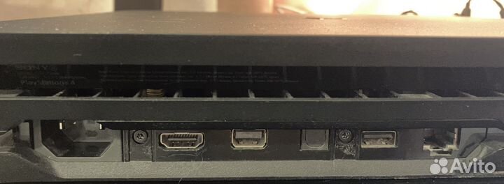 Sony playstation 4 pro 1tb +4 assassin's creed