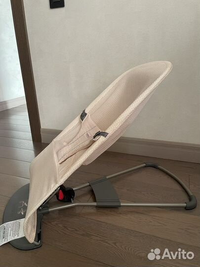 Кресло-шезлонг BabyBjorn Bliss Mesh