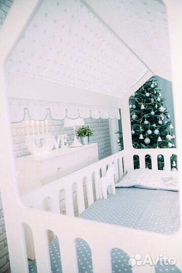 Кровать Домик с высоким бортиком