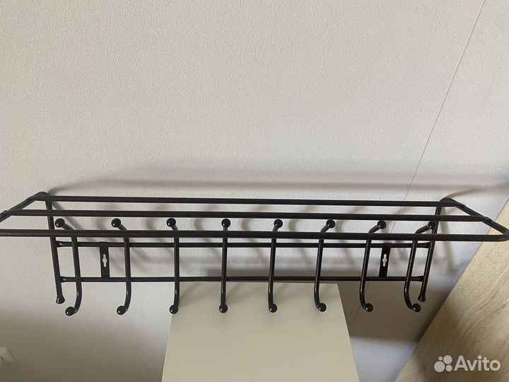 Вешалка настенная