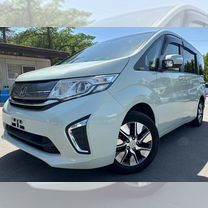 Honda Stepwgn 1.5 CVT, 2019, 61 440 км, с пробегом, цена 1 515 000 руб.