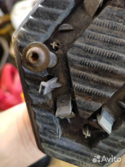 Эмблема передняя Renault Scenic 2 2003-2008