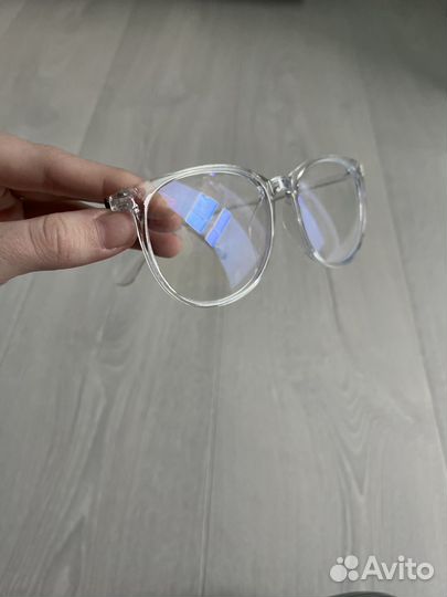 Очки пластиковые