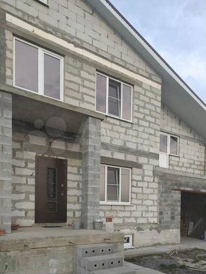 Дом 250 м² на участке 7,6 сот.