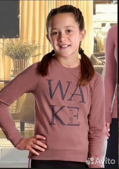 Вещь на девочку 140-152 см