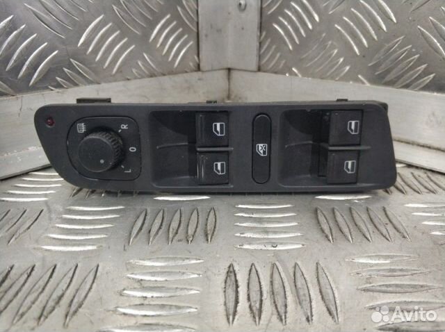 Блок управления стеклоподъемниками Volkswagen