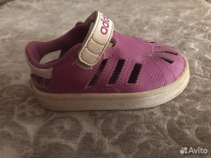 Кроссовки adidas