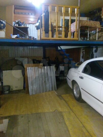 Гараж, > 30 м²