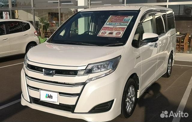 Toyota Noah 1.8 CVT, 2019, 33 000 км