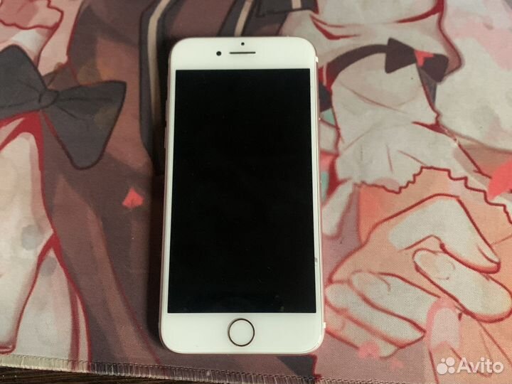 Телефон iPhone 7 32гб