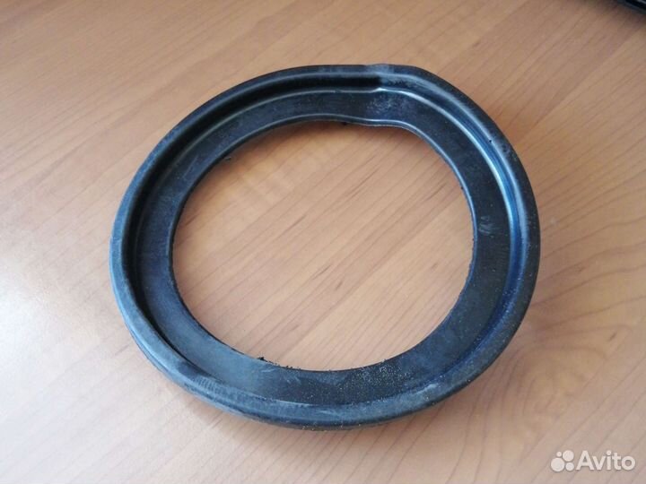 Уплотнитель пружины задней подвески Hyundai Accent