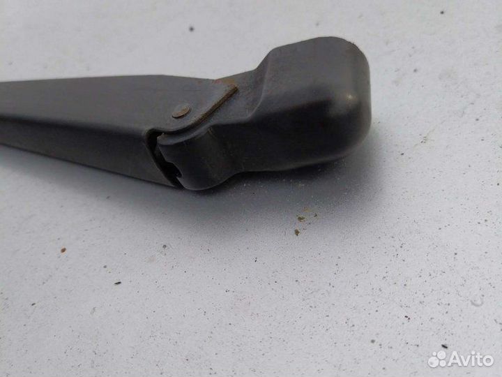 Поводок стеклоочистителя задний Ford Mondeo 1