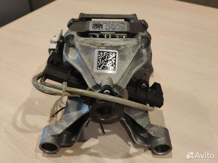 Двигататель стиральной машины hxgp2l.64