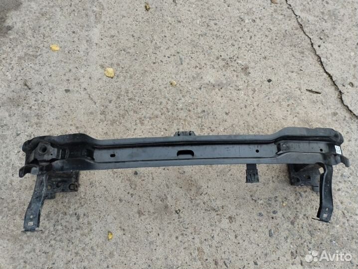 Усилитель бампера переднего VW Tiguan