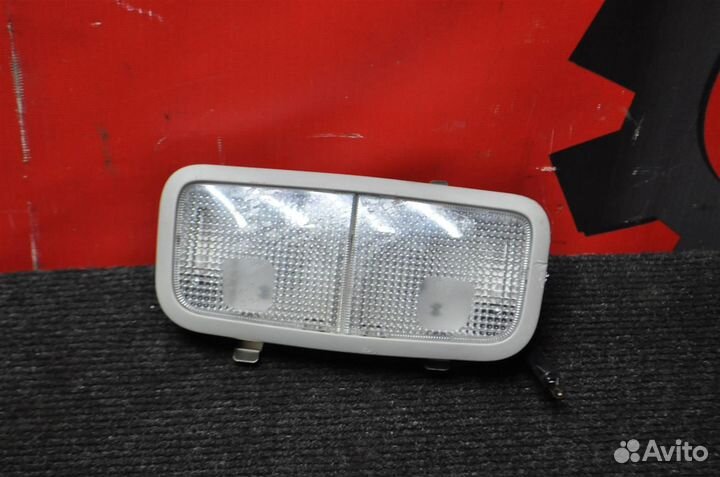 Светильник салона toyota corolla fielder NKE165G