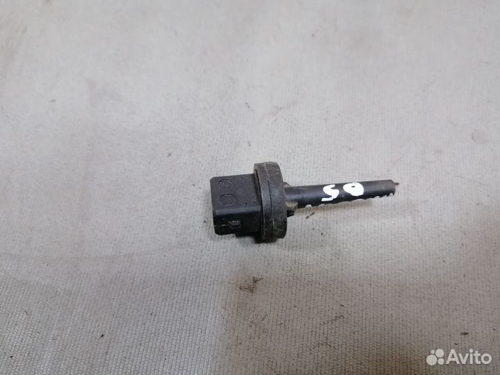 Датчик температуры уличного воздуха VW Passat B5