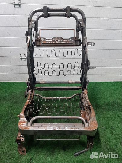 Каркас сиденья правого Subaru Forester SG/S11 2003