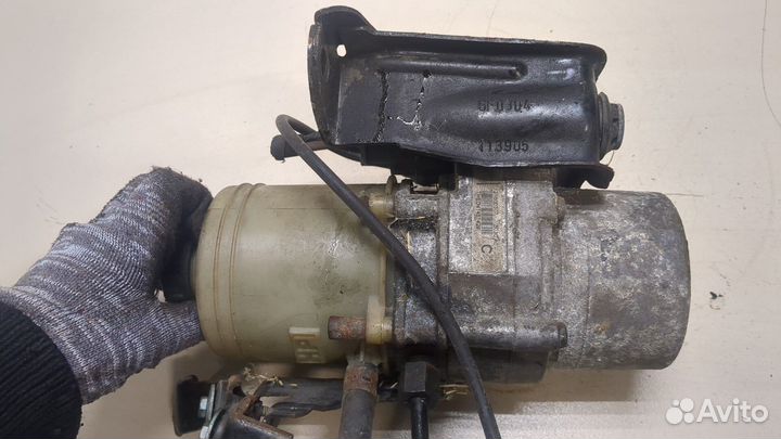 Насос усилителя руля Volkswagen Polo