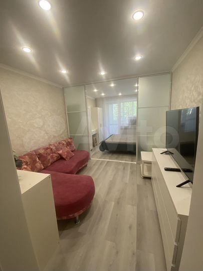 2-к. квартира, 63 м², 1/9 эт.