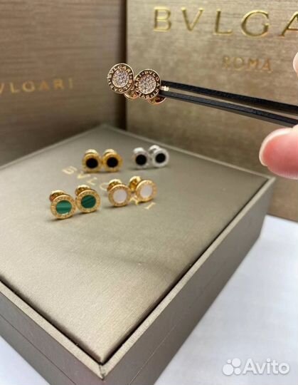 Золотые серьги пусеты bvlgari 585п.750п