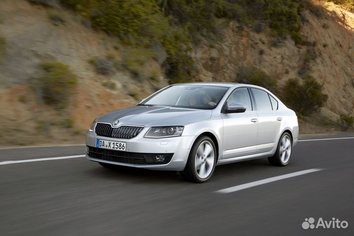 Лобовое стекло skoda octavia A7 2013- Б/У