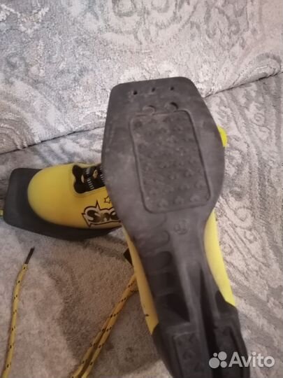 Лыжные ботинки детские р. 33