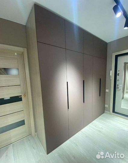 Стильный шкаф