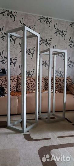 Деревянные стойки под декор